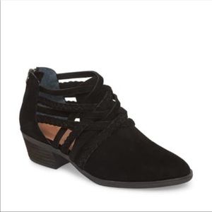 Caslon Liam Black Suede Leather Braided Ankle Bootie Back Zip Block Heel 7.5M